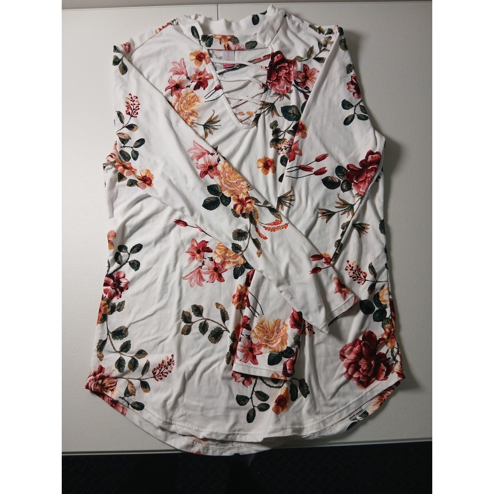 No Boundaries Floral Lattice Neck Top XXL Ivory Long Sleeve Mock Neck NJ48T276P